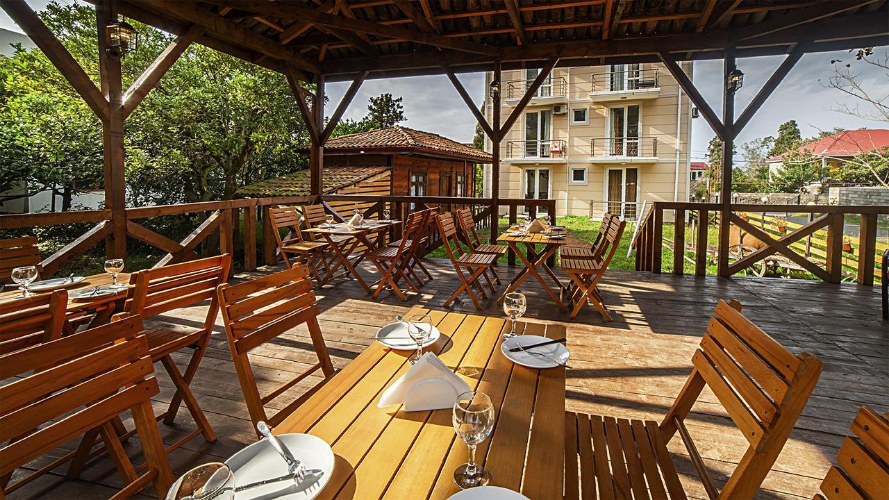Orange Hotel Gonio Exterior foto